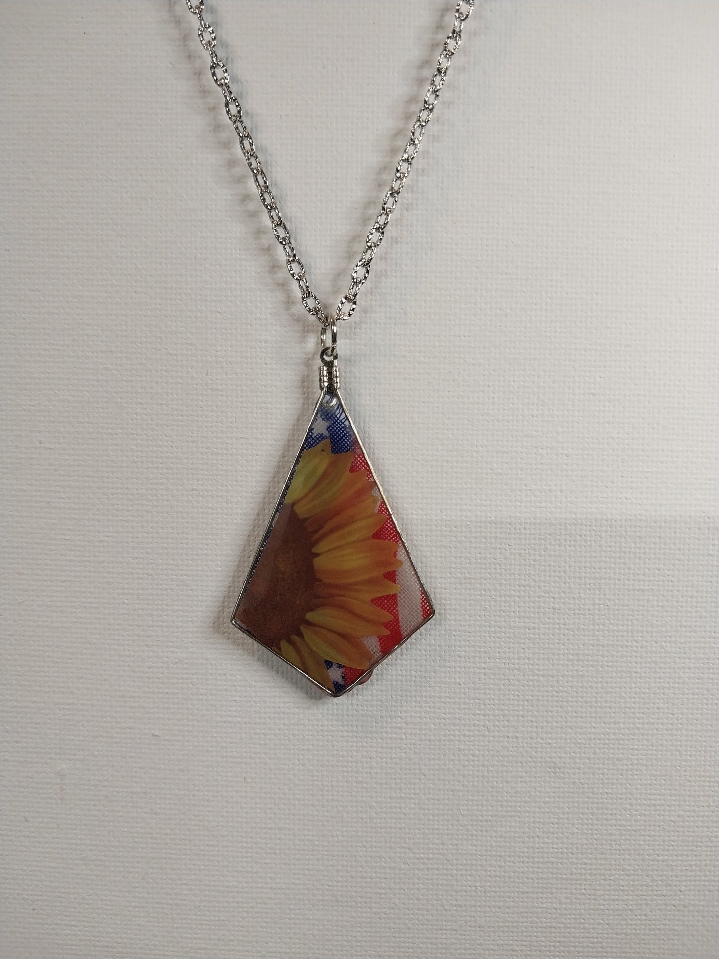 American flag sunflower necklace