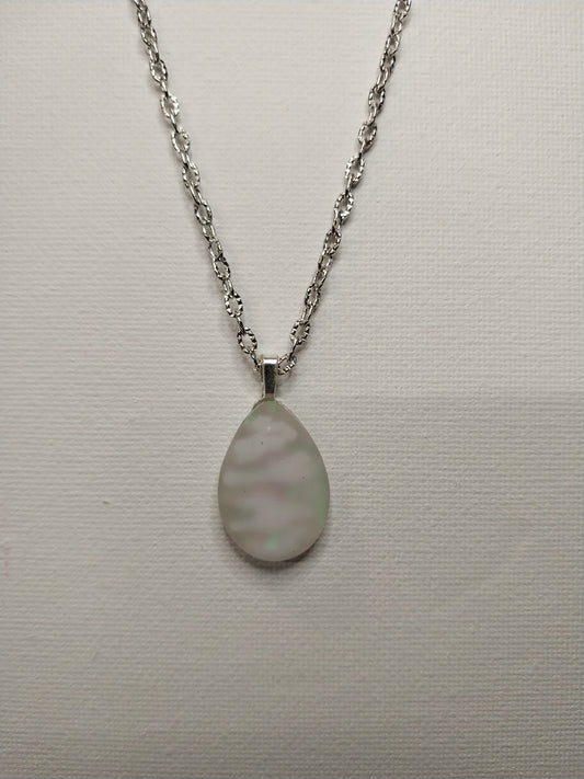Teardrop pendant